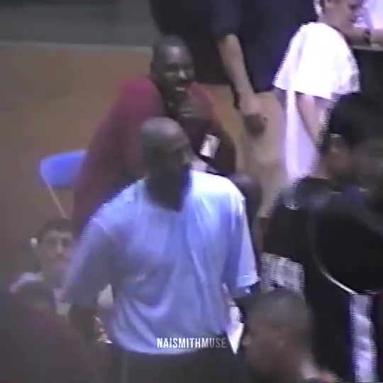 17歲和喬丹一起打野球的姚明！姚明多次送上火鍋！