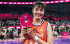 中國女籃新星崛起，24歲2米巨塔奪MVP！李月汝替身瘦身蛻變。