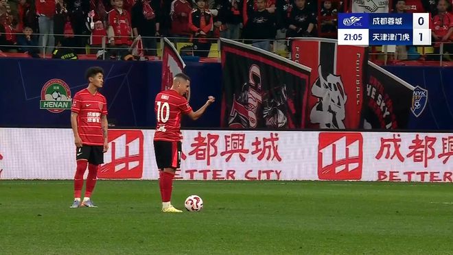 韋世豪獨(dú)力難支，蓉城敗北，津門勝，亞冠陣容堪憂。
