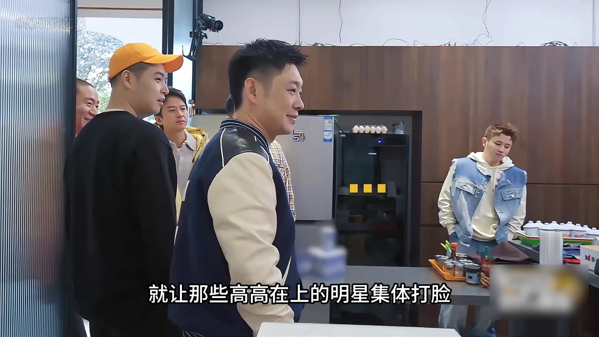 太有節(jié)目效果！范志毅用三包泡面打臉一眾明星