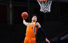 李添榮加練投籃，廣廈對(duì)戰(zhàn)三分8中1