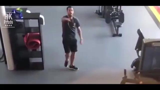 魔性！珍藏視頻：德布勞內(nèi)視角看到的阿扎爾跳舞！