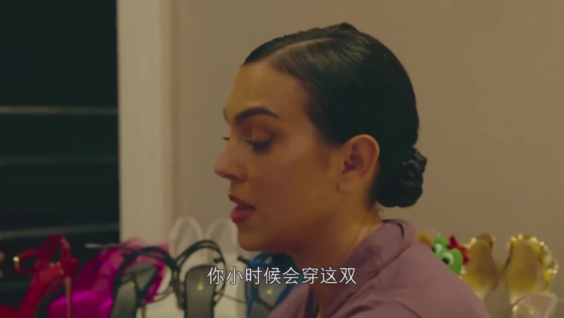 是好母親??！喬治娜和迷你羅在衣帽間的對話好有愛~