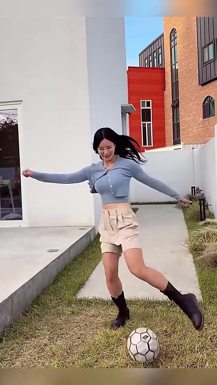 好好珍惜！有一個(gè)喜歡足球的女友是一種什么體驗(yàn)？