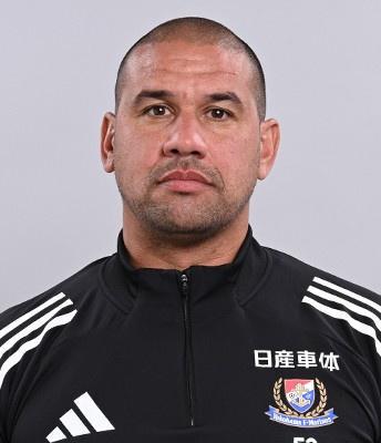 戰(zhàn)利雅得勝！橫濱主帥專注自身，無懼對(duì)手。