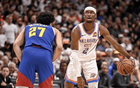 42+22巨星，NBA首人，超巨變水貨，不配MVP。