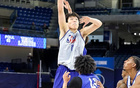 山東大漢19分鐘12分，首秀亮眼，沖擊NBA，期待其表現(xiàn)。