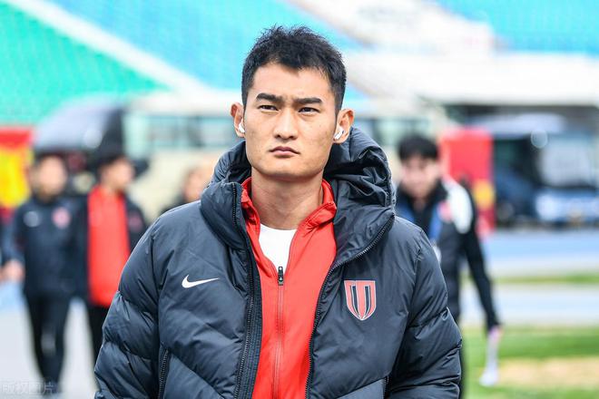 成都新援32歲遇挫，11場(chǎng)僅首戰(zhàn)一次，國(guó)腳曾一戰(zhàn)亞冠成名。