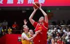 中國女籃張子宇2米26身高，天賦驚人，百年一遇。