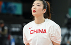 中國(guó)女籃勝日本，李夢(mèng)成焦點(diǎn)。
