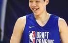 行情上漲！楊瀚森試訓(xùn)兩小時(shí)，魔術(shù)總裁留言：期待NBA再戰(zhàn)！