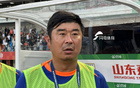 中乙聯(lián)賽泰山B隊(duì)VS杭州隊(duì)，韓鵬主帥指揮。