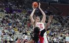女籃大勝印尼51分，張子宇內(nèi)線稱霸，李夢接班人三分亮眼。