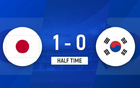 半場日本女足1-0領(lǐng)先，成宮唯進(jìn)球，金敏智錯(cuò)失良機(jī)。