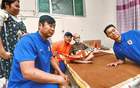 山東泰山隊三巨頭探望患癌小球迷，大雷暖心細節(jié)感人