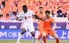 韓鵬亮相，泰山客戰(zhàn)大連英博，單場票最低60元。