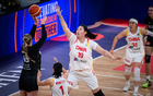 中國女籃三連勝晉級半決賽，張子宇韓旭領(lǐng)銜，強(qiáng)勢無解！