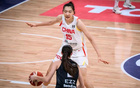 張子宇得分12分，中國女籃85-51勝新西蘭，A組第一晉級半決賽。