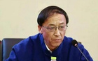 足壇反腐終審，王小平獲刑十年，判決震撼，不服者席位被踹。